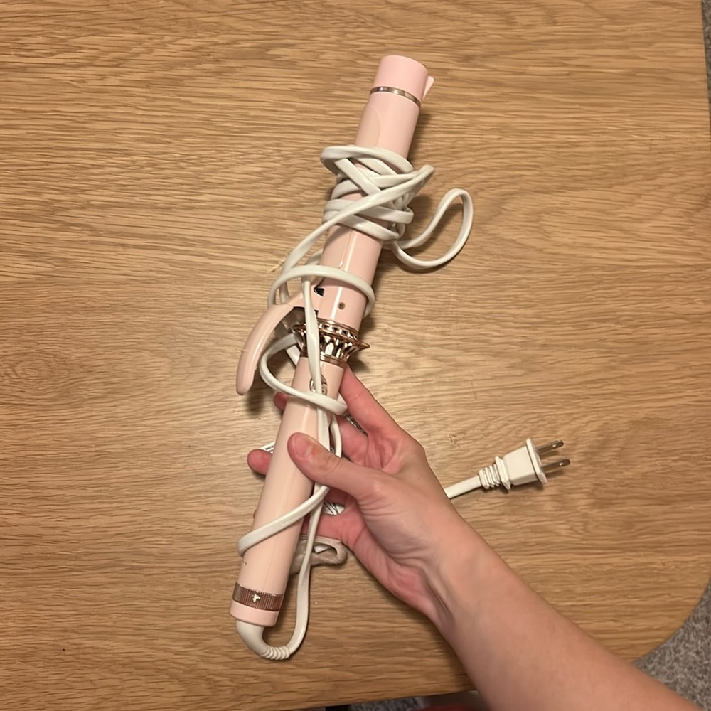 T3 curling iron